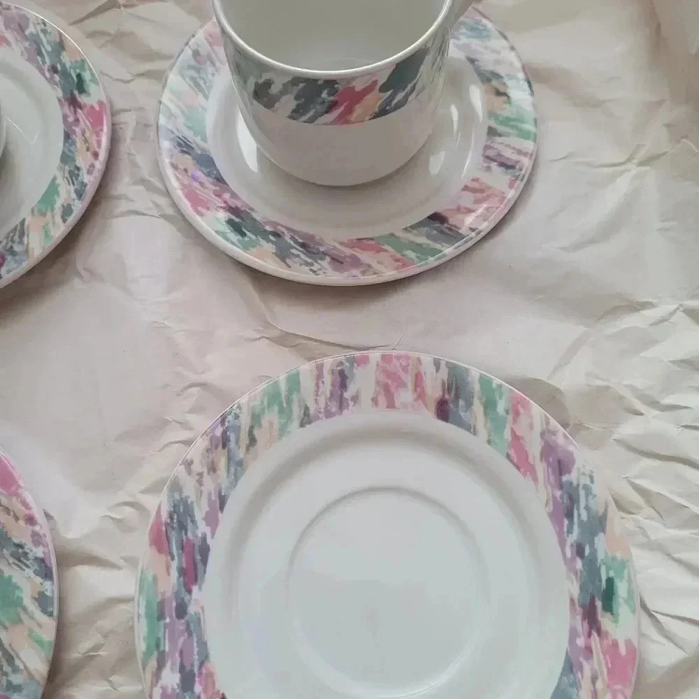 Coffer/Tea/Saucer Set‎